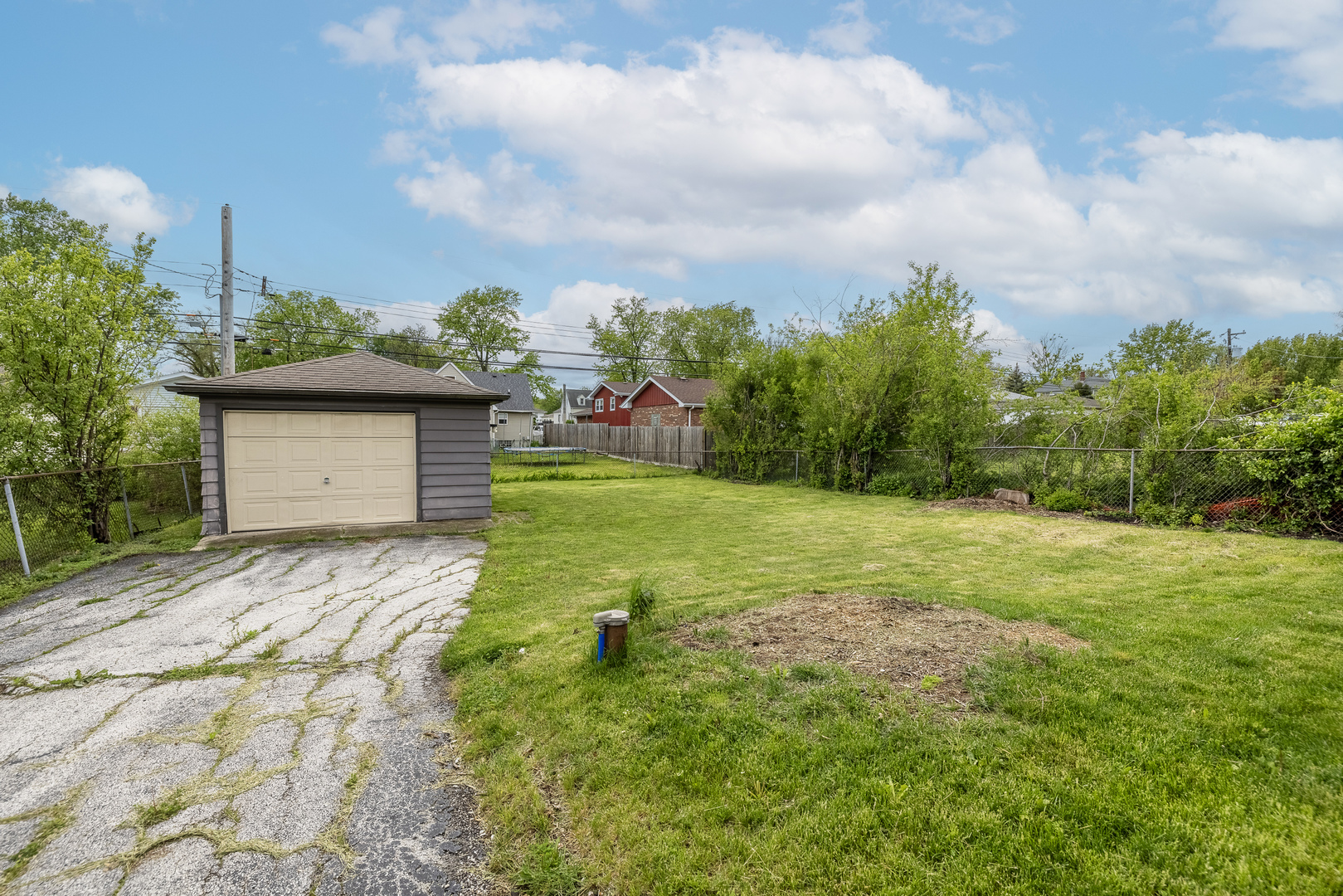 3922 N Cass Avenue, Westmont, IL 60559