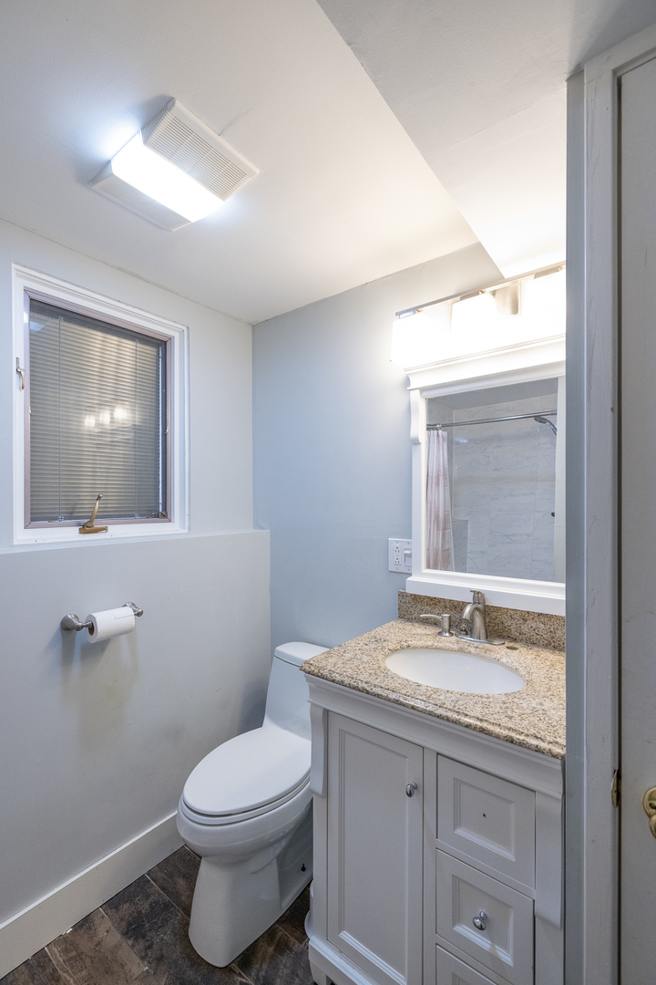 3922 N Cass Avenue, Westmont, IL 60559