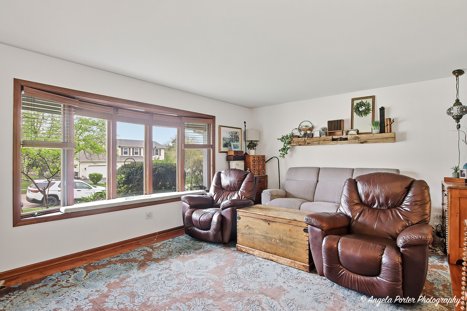 664 LONGVIEW Drive, Antioch, IL 60002