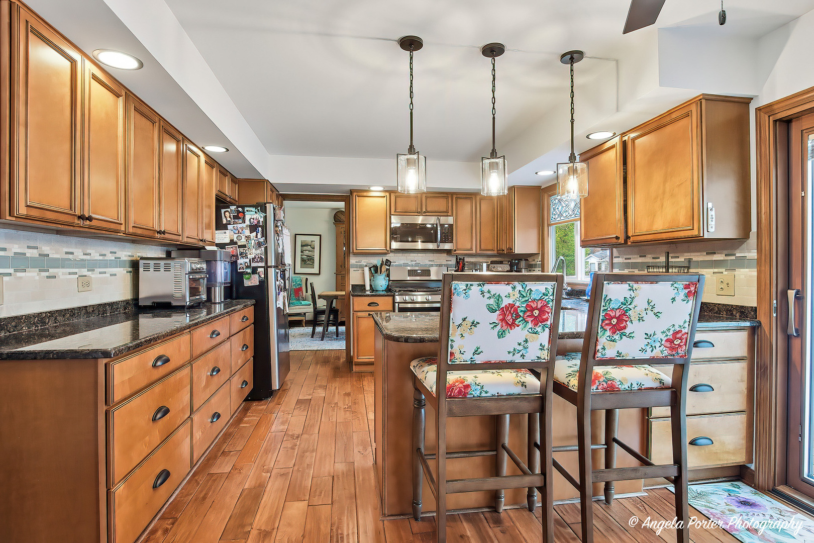 664 LONGVIEW Drive, Antioch, IL 60002