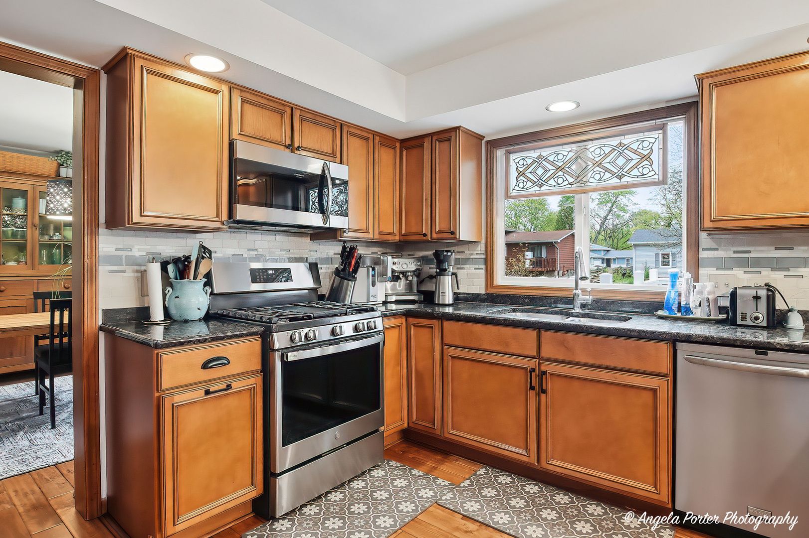 664 LONGVIEW Drive, Antioch, IL 60002
