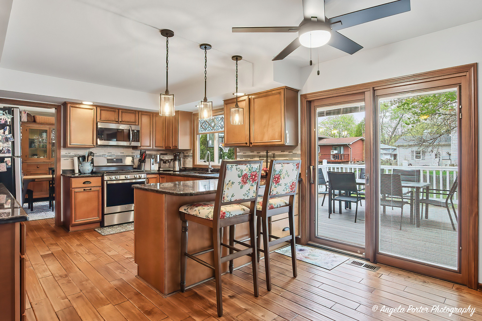 664 LONGVIEW Drive, Antioch, IL 60002