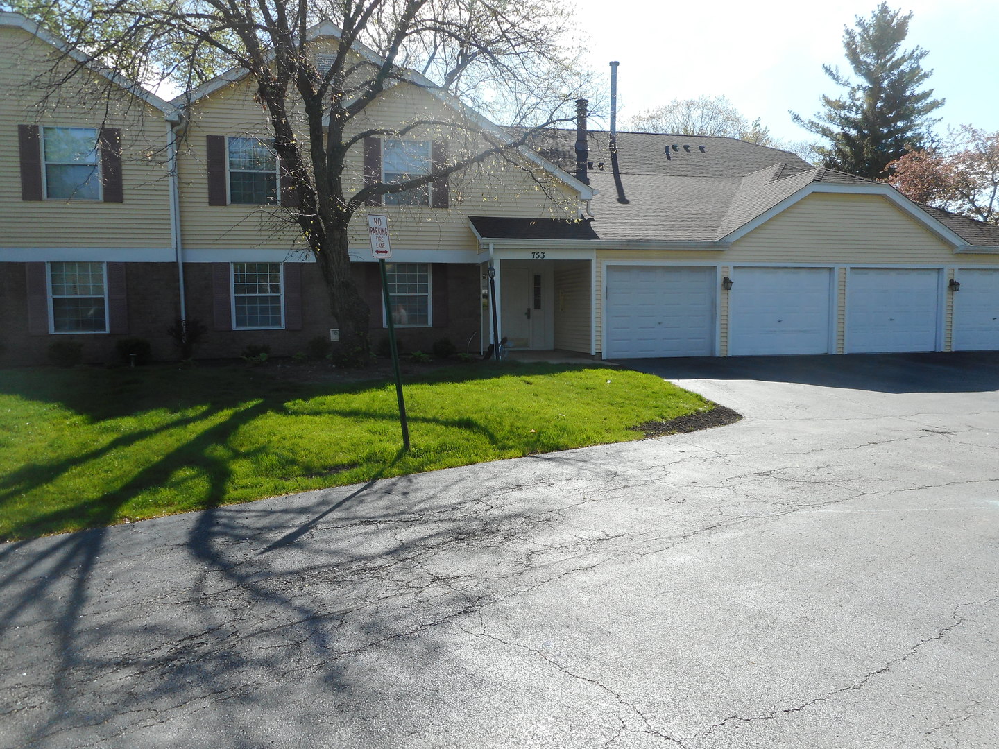 753 Candleridge Court #C2, Bartlett, IL 60103