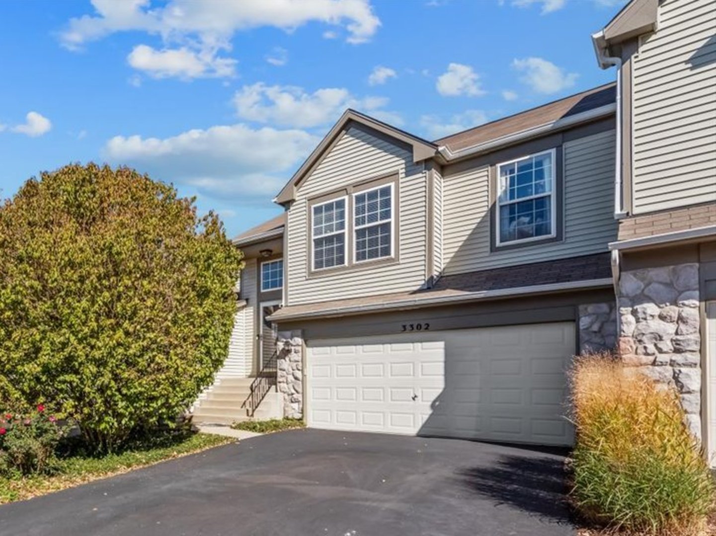 3302 Bromley Lane, Aurora, IL 60502