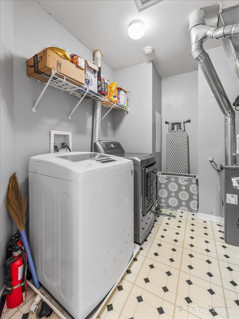 3302 Bromley Lane, Aurora, IL 60502