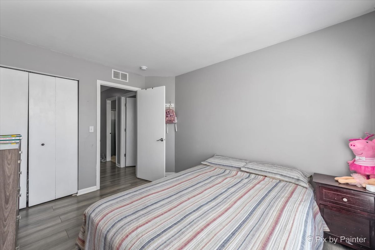 3302 Bromley Lane, Aurora, IL 60502