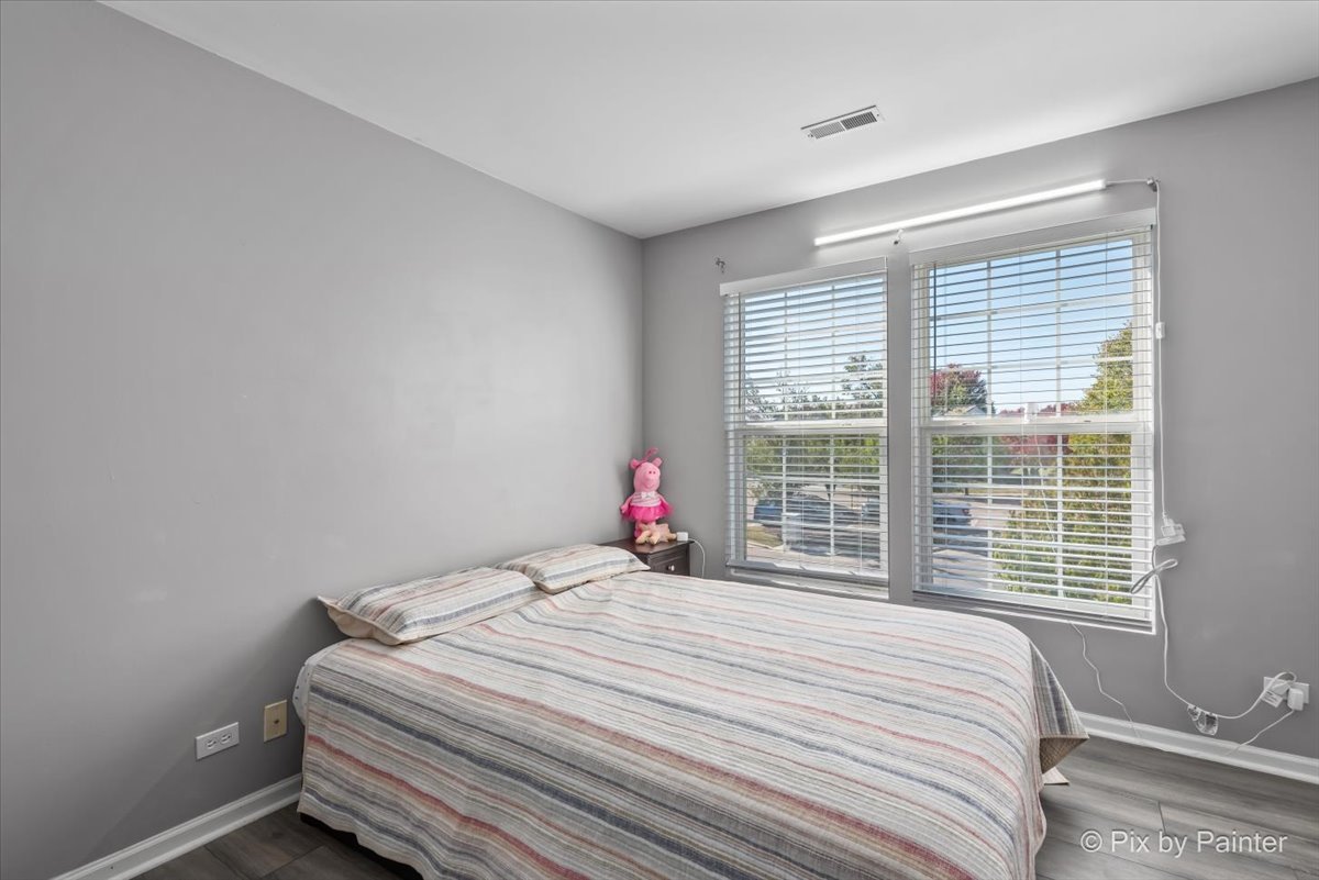 3302 Bromley Lane, Aurora, IL 60502