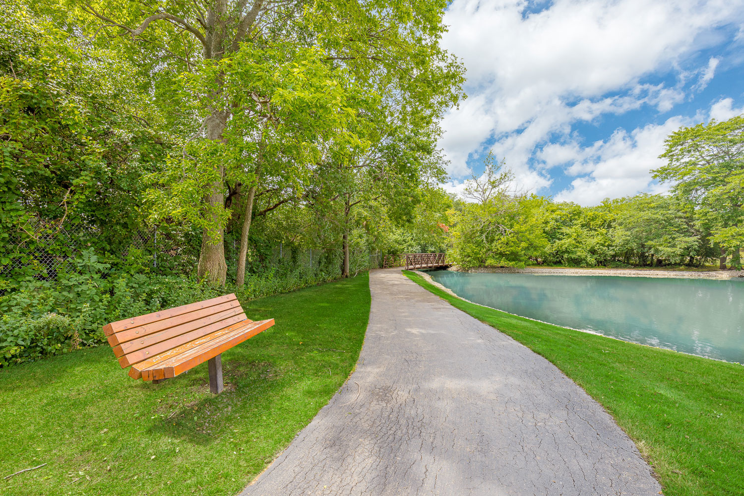 1411 Johnson Drive #1326, Buffalo Grove, IL 60089