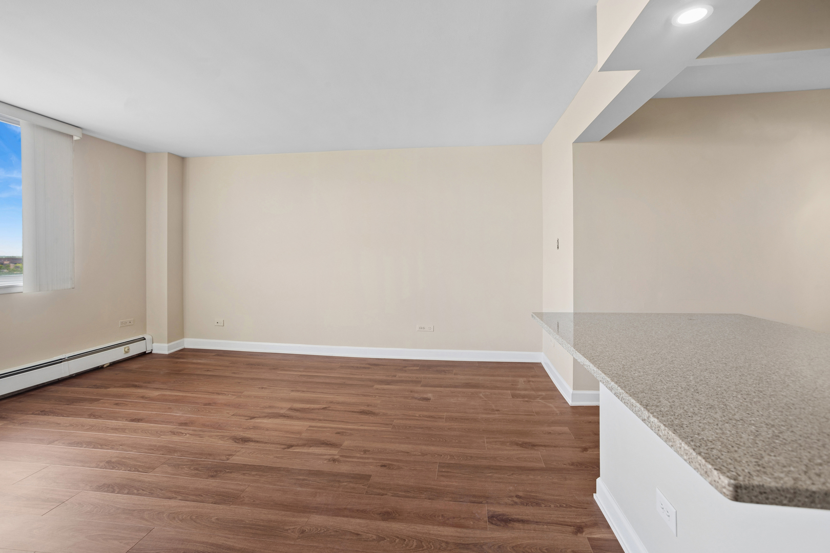 20 N Tower Road #9C, Oak Brook, IL 60523