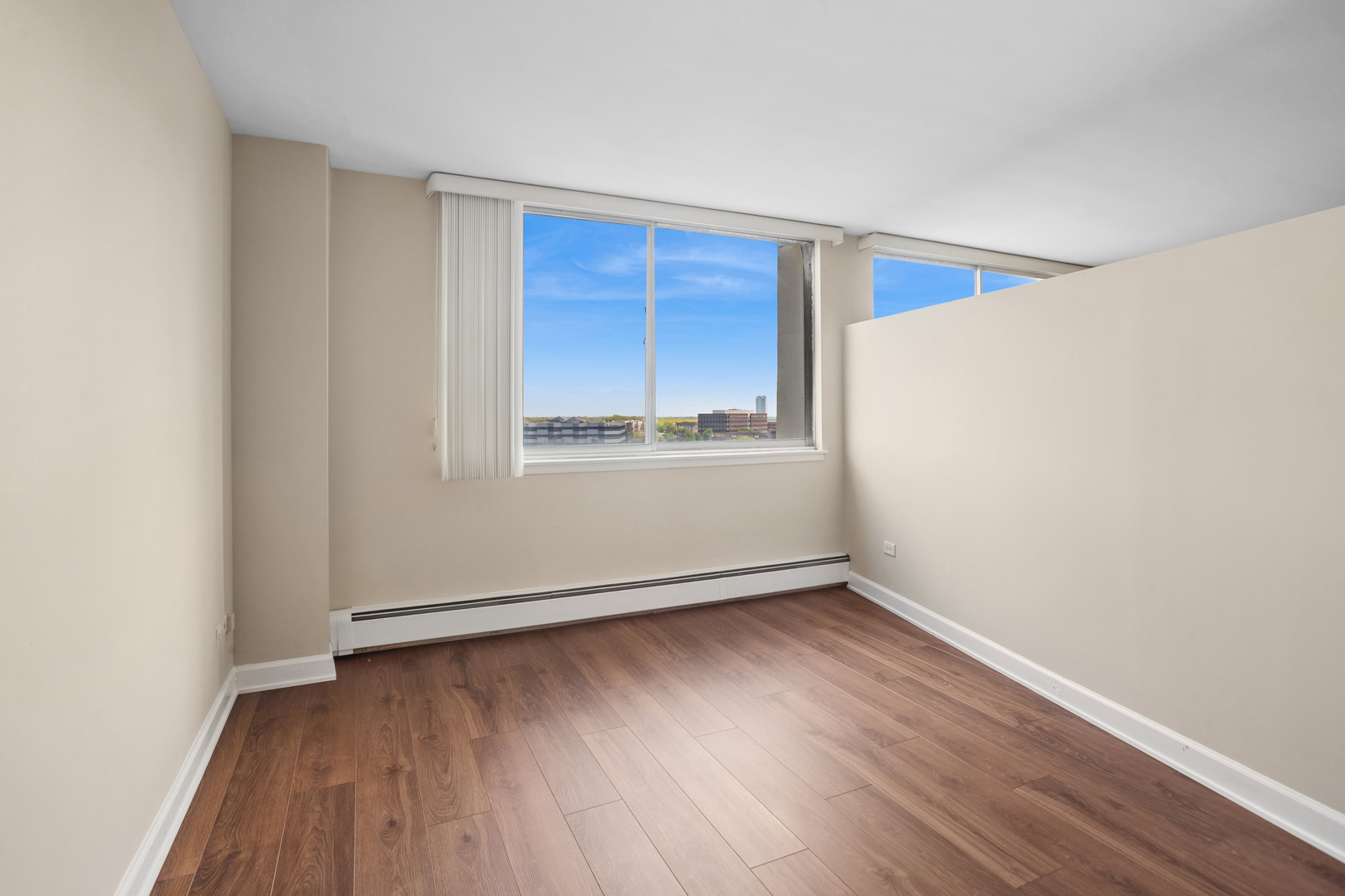 20 N Tower Road #9C, Oak Brook, IL 60523