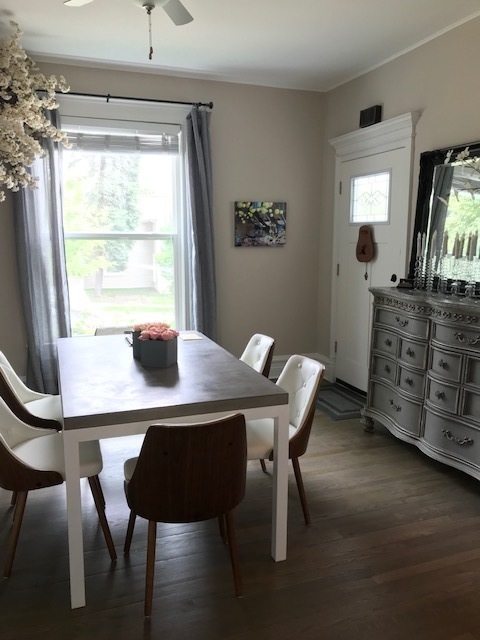 103 S 4th Street #1, St. Charles, IL 60174