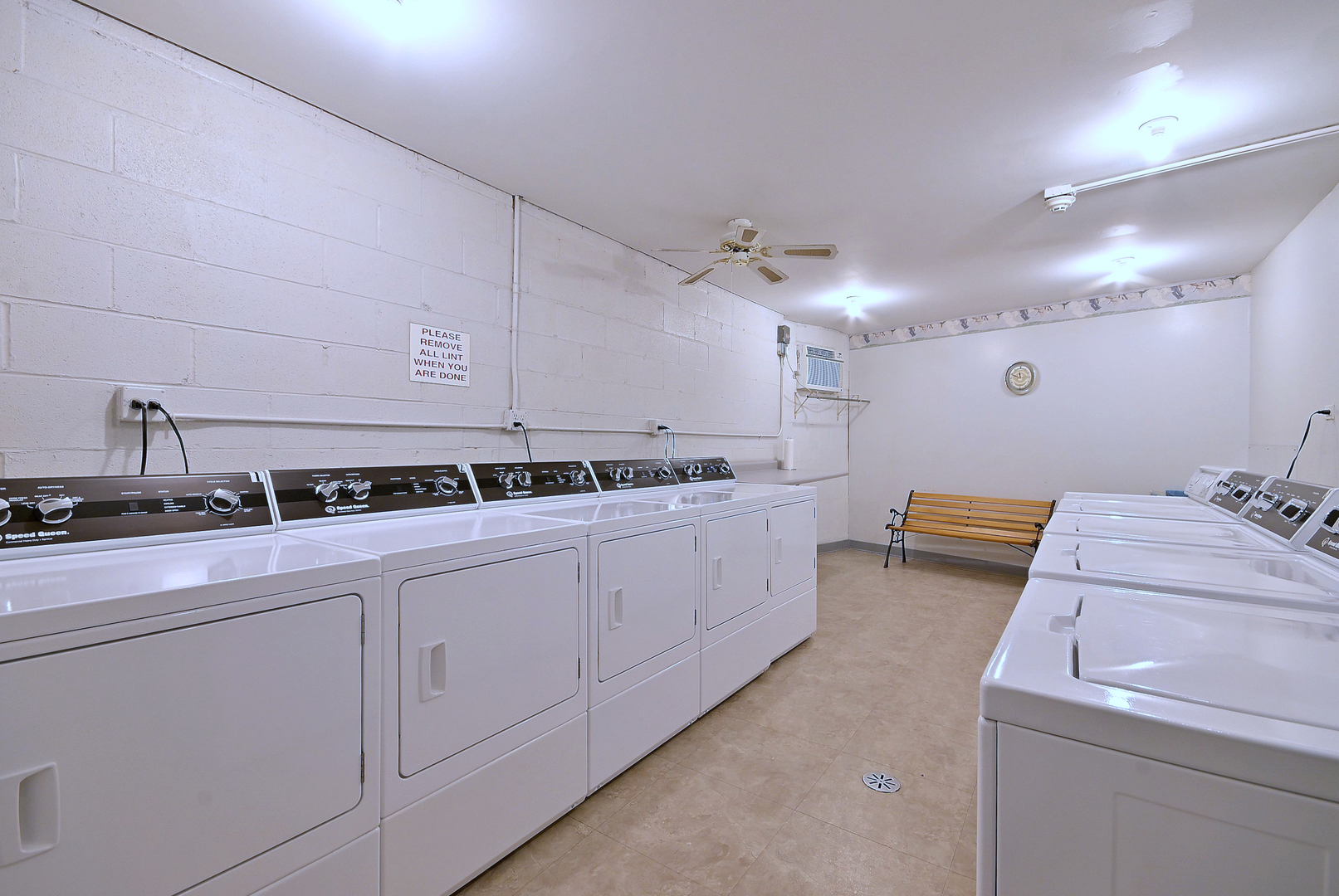 945 E Kenilworth Avenue #312, Palatine, IL 60074