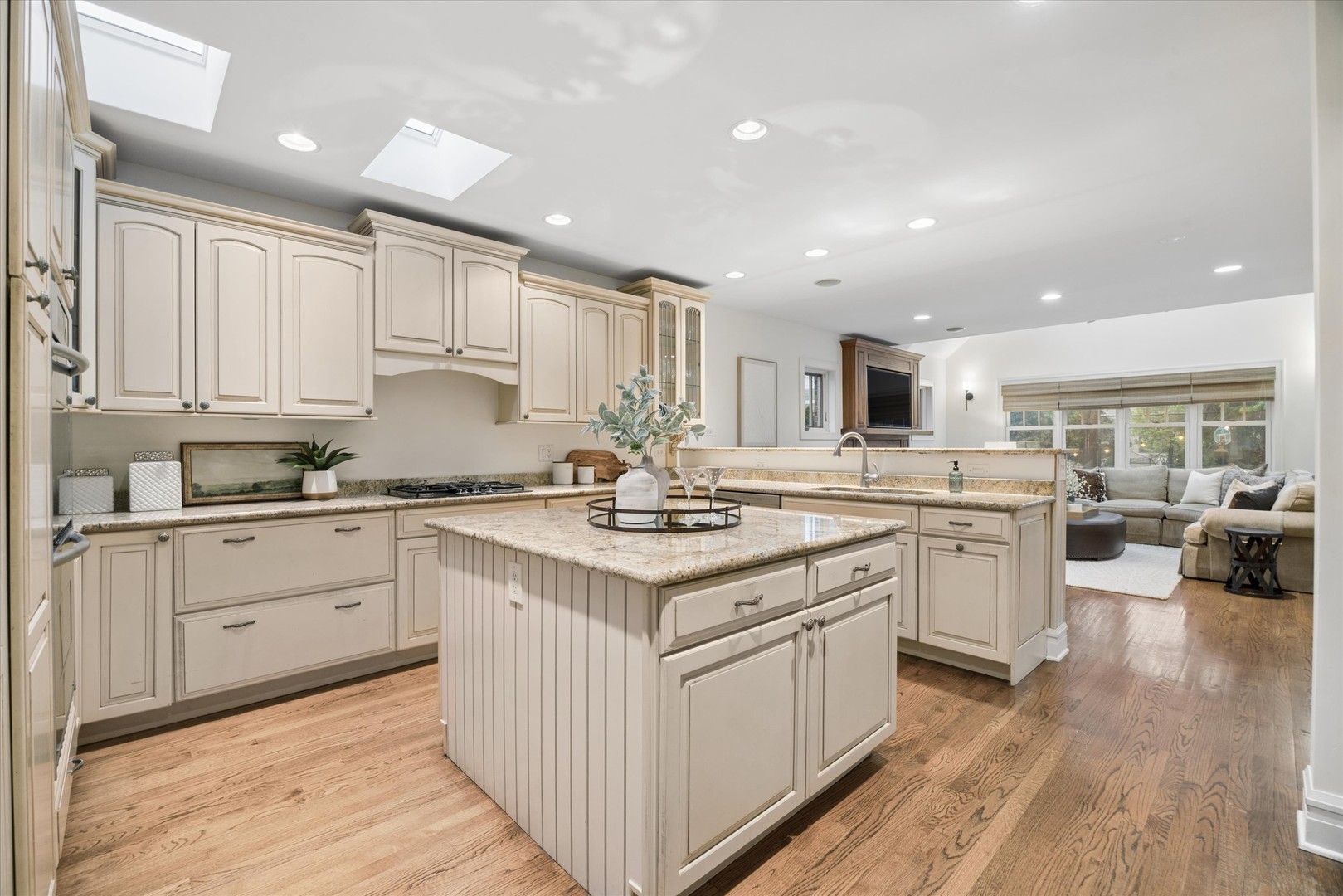 5116 Woodland Avenue, Western Springs, IL 60558