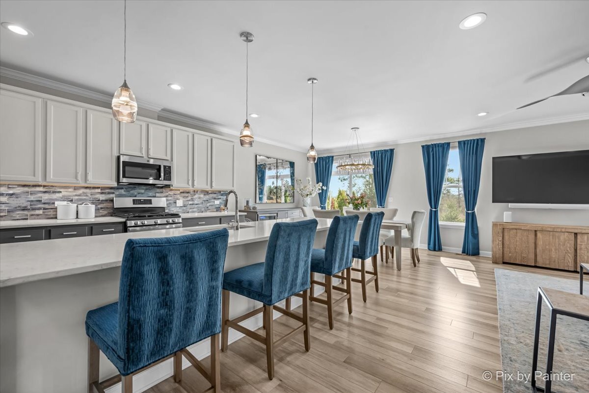 23155 N Pinehurst Drive, Kildeer, IL 60047