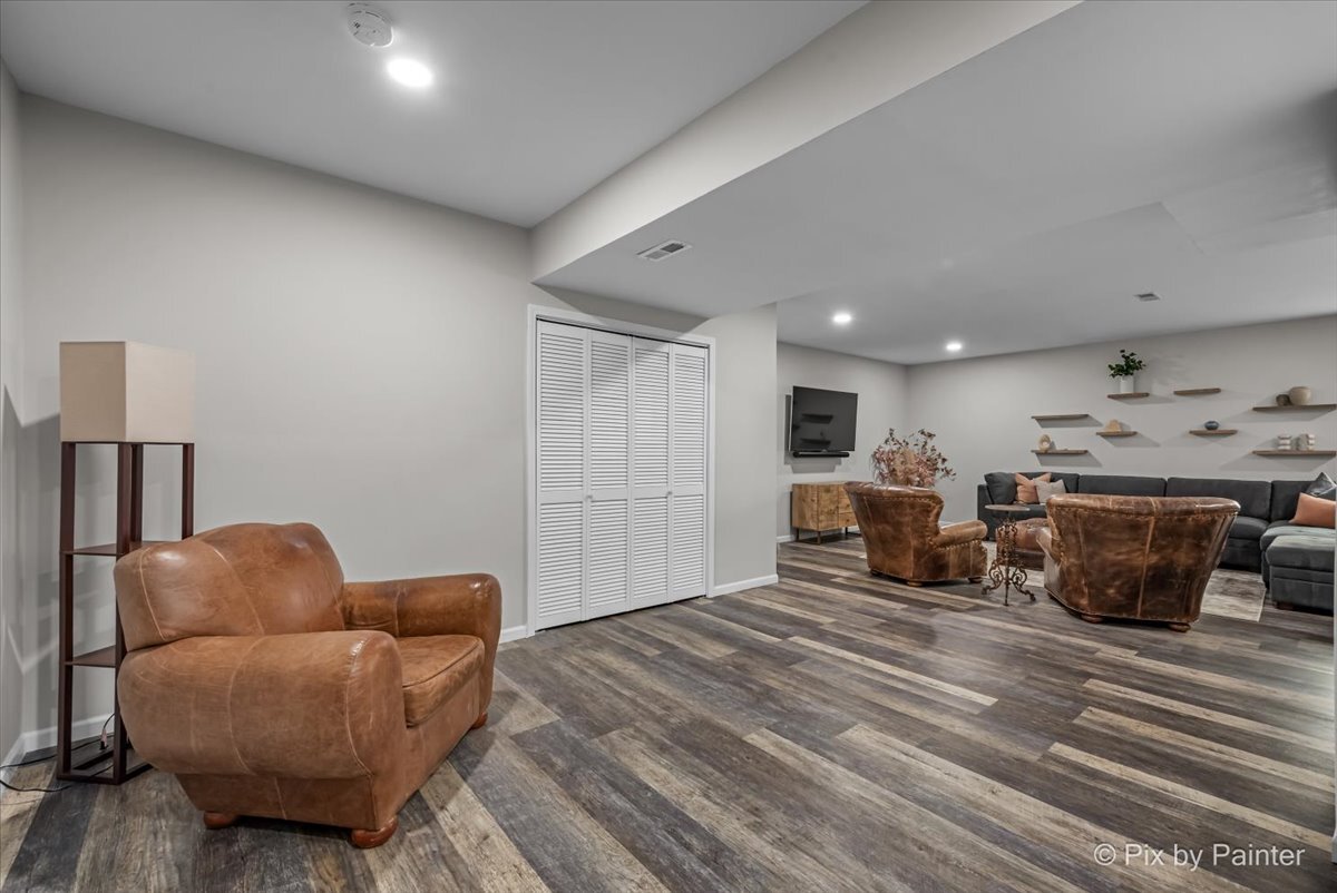 23155 N Pinehurst Drive, Kildeer, IL 60047