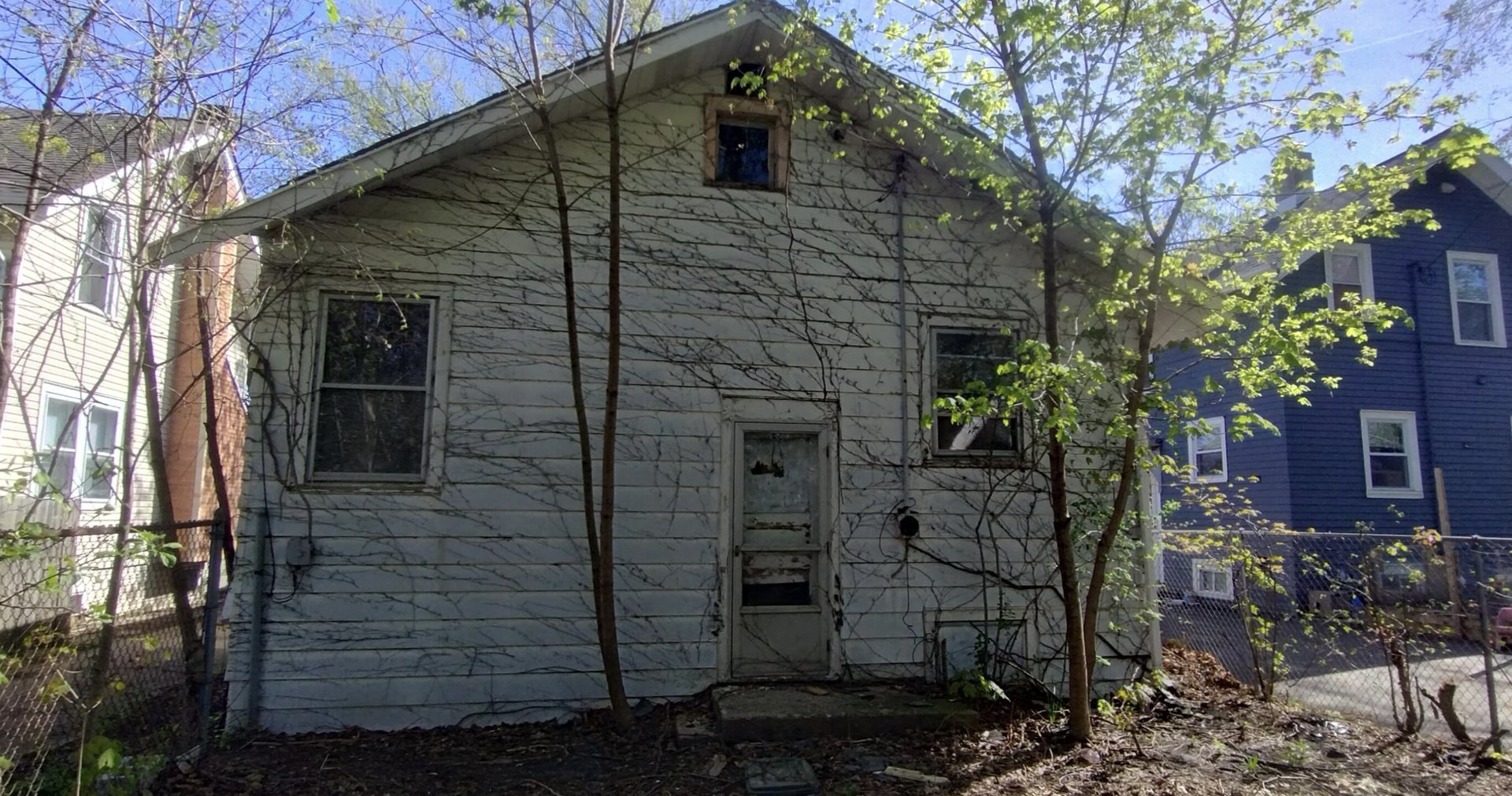 918 Highland Avenue, Waukegan, IL 60085