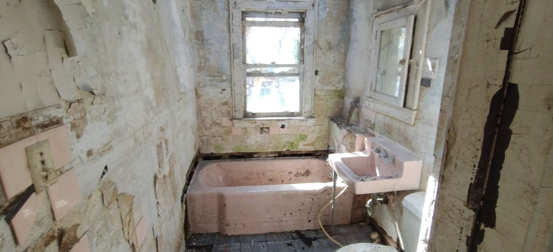 918 Highland Avenue, Waukegan, IL 60085