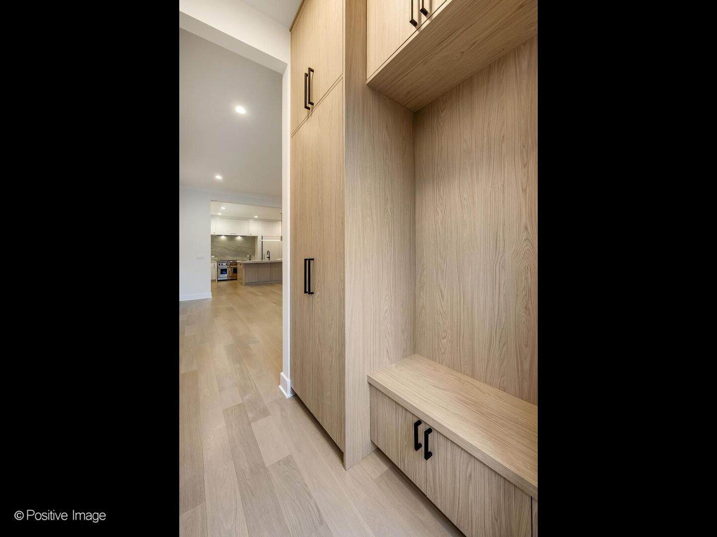 3714 N Claremont Avenue, Chicago, IL 60618