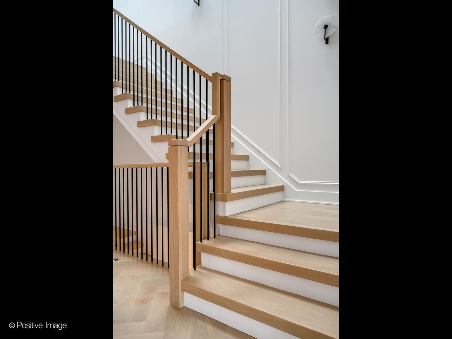 3714 N Claremont Avenue, Chicago, IL 60618