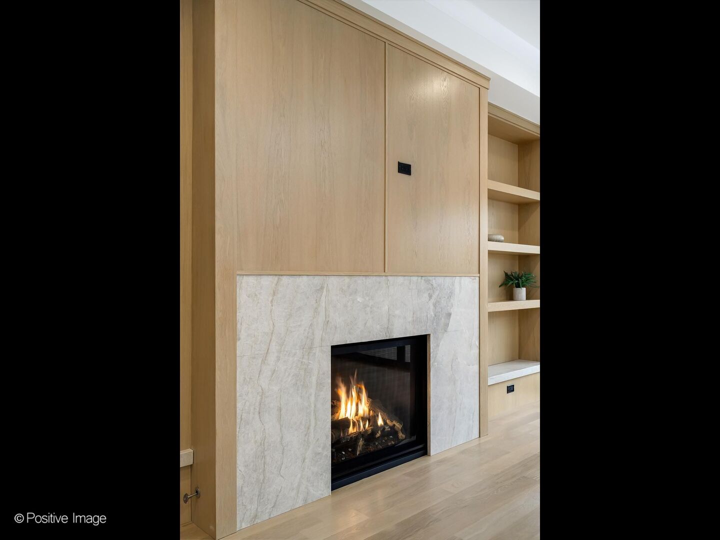 3714 N Claremont Avenue, Chicago, IL 60618