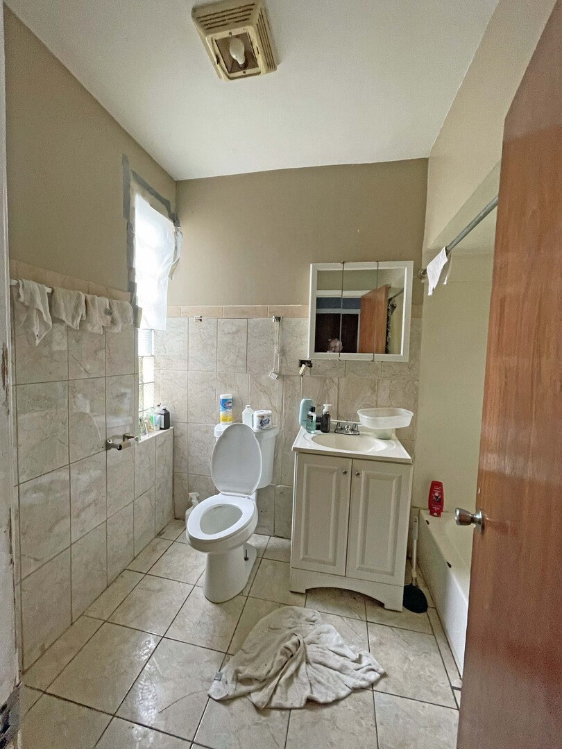 4930 W Adams Street, Chicago, IL 60644