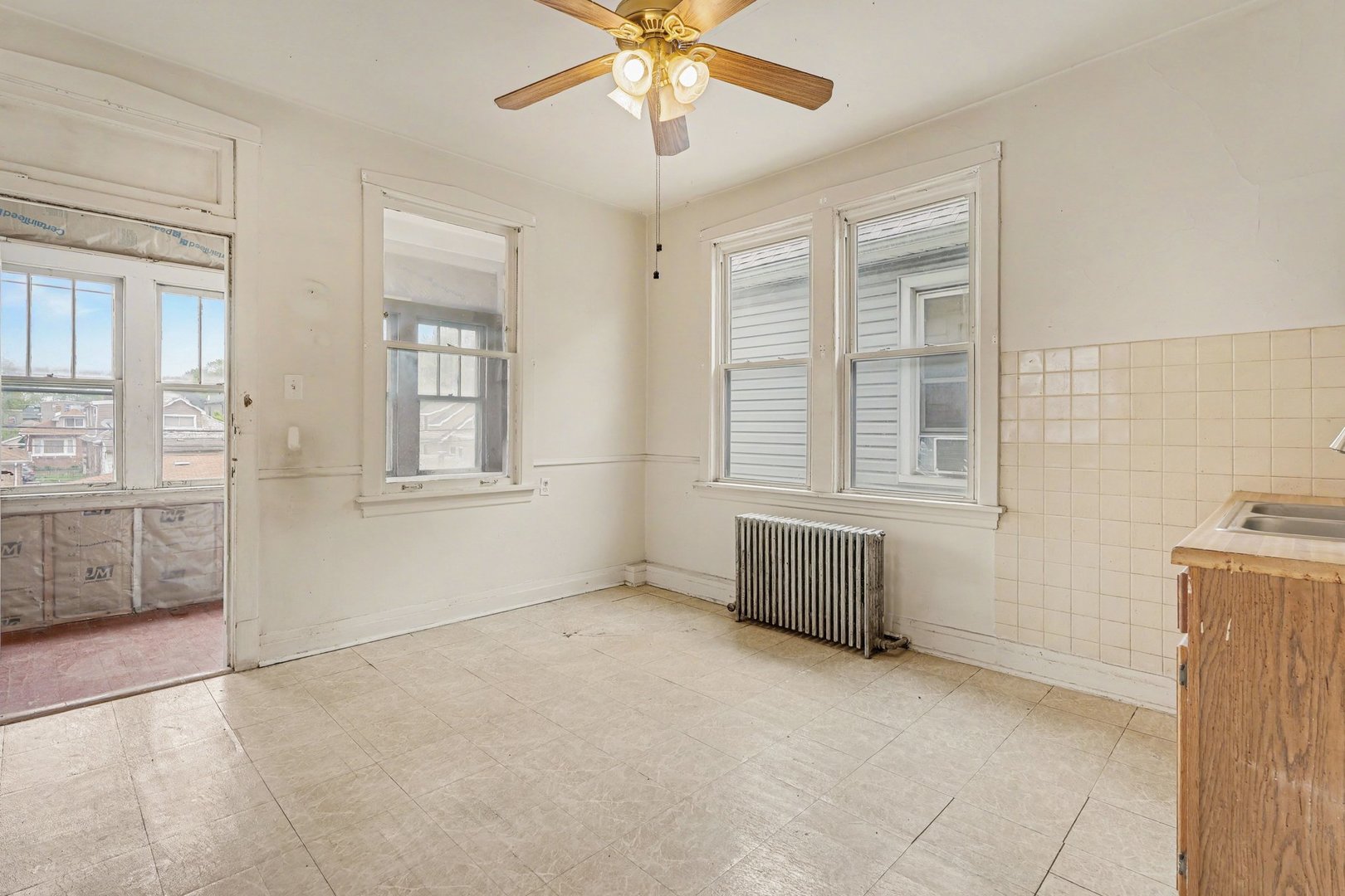 5032 W Gunnison Street, Chicago, IL 60630