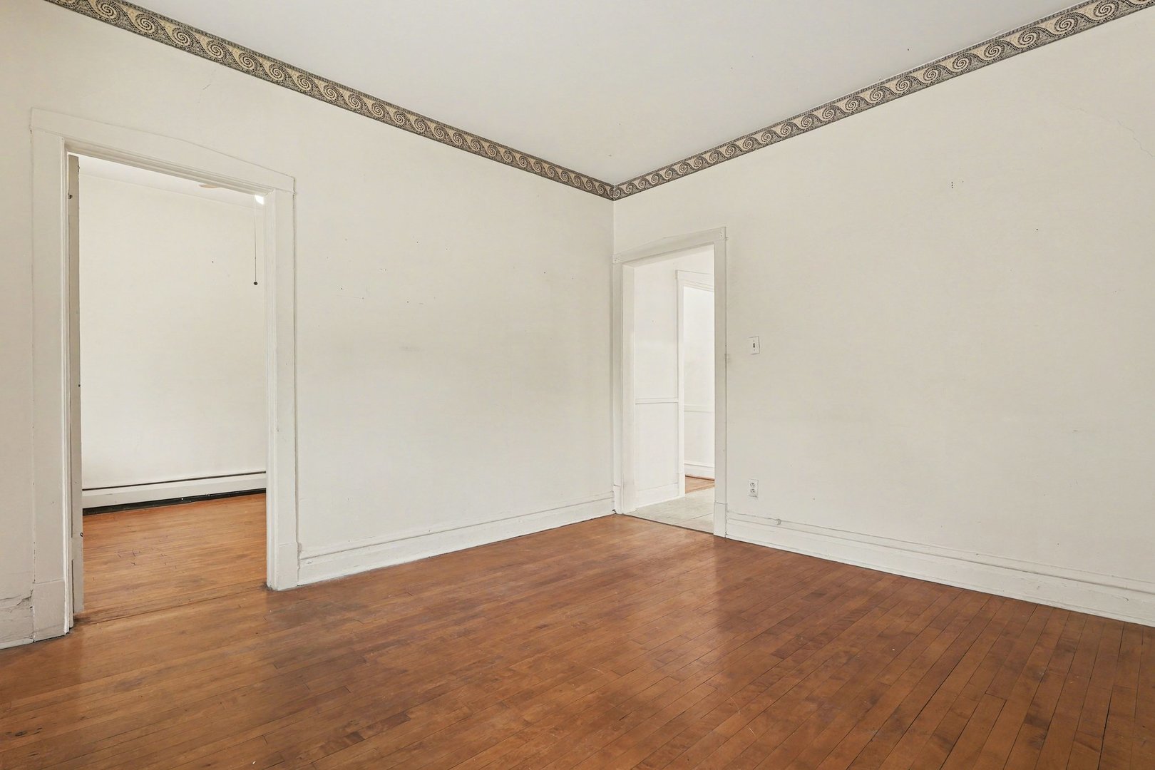 5032 W Gunnison Street, Chicago, IL 60630