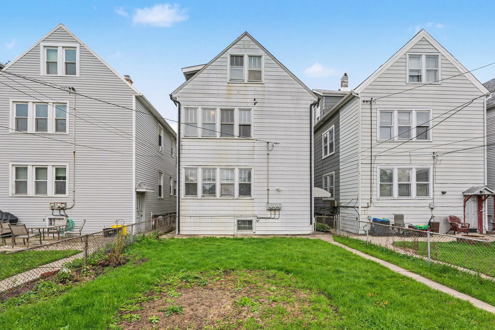 5032 W Gunnison Street, Chicago, IL 60630