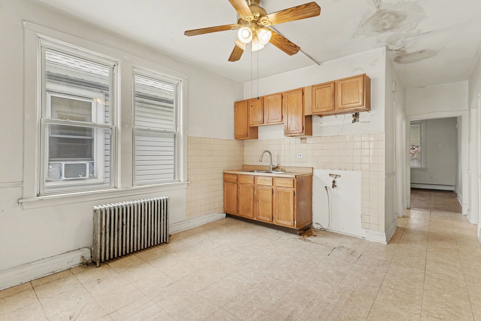 5032 W Gunnison Street, Chicago, IL 60630