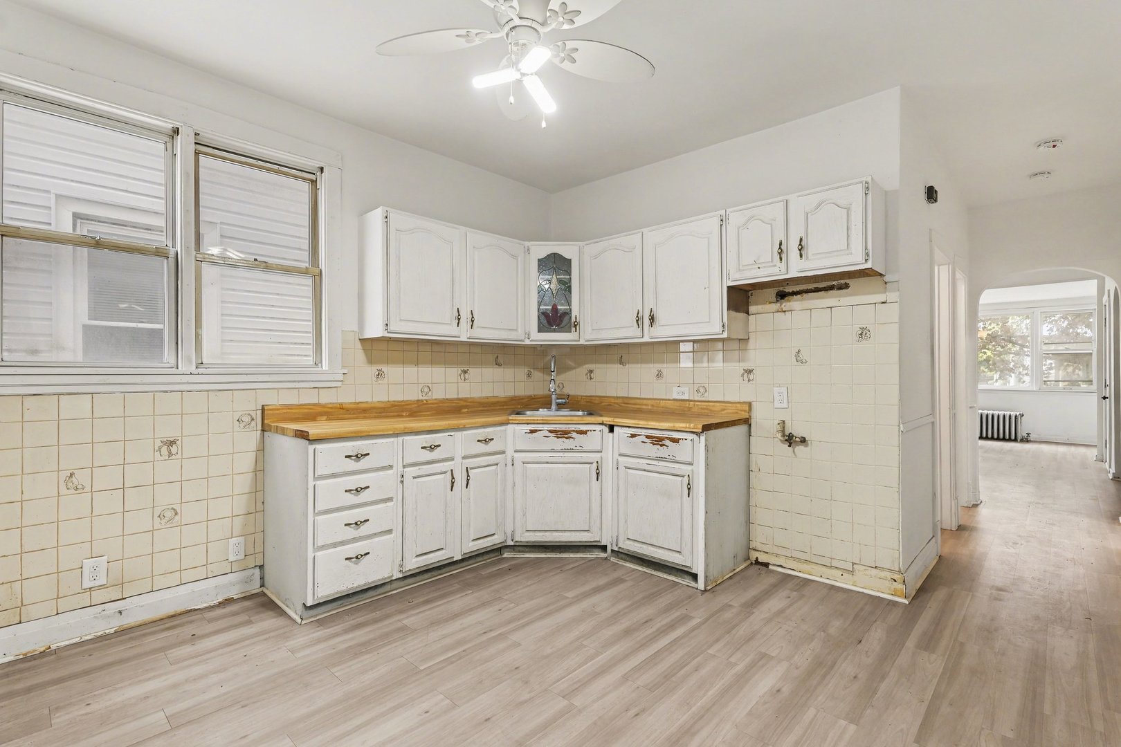 5032 W Gunnison Street, Chicago, IL 60630