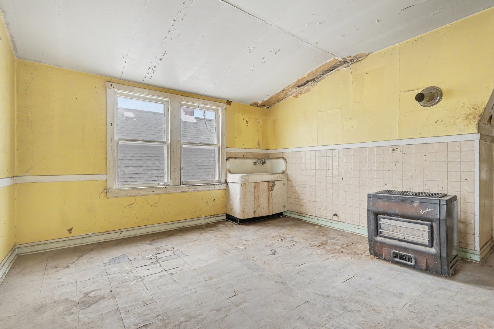 5032 W Gunnison Street, Chicago, IL 60630