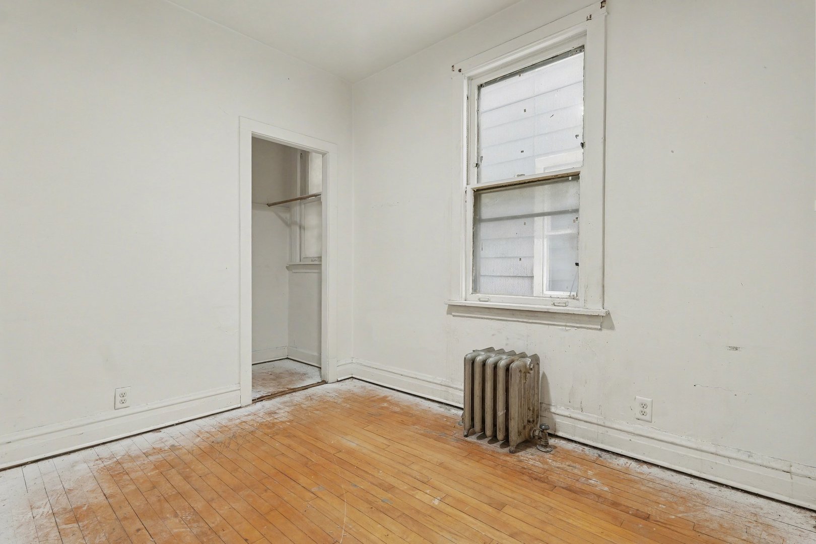 5032 W Gunnison Street, Chicago, IL 60630