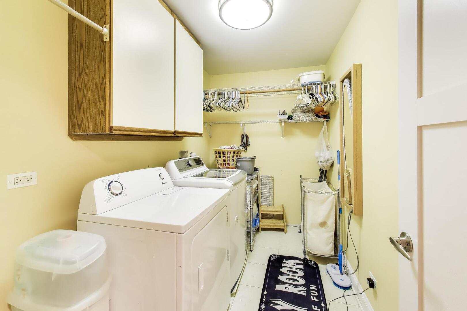 15352 W Cherrywood Lane, Libertyville, IL 60048