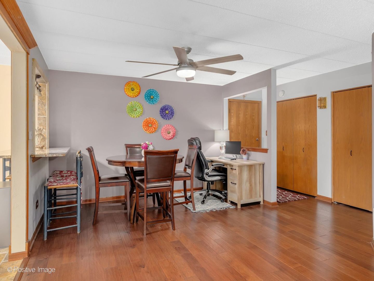 10985 S 84th Avenue #2B, Palos Hills, IL 60465