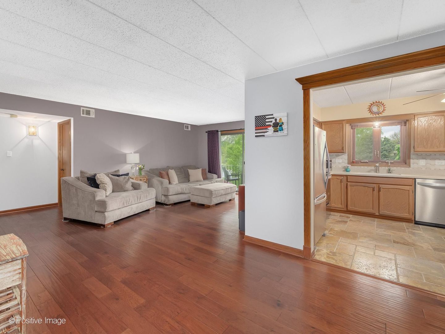 10985 S 84th Avenue #2B, Palos Hills, IL 60465