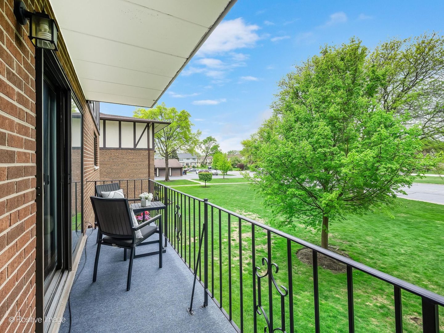 10985 S 84th Avenue #2B, Palos Hills, IL 60465