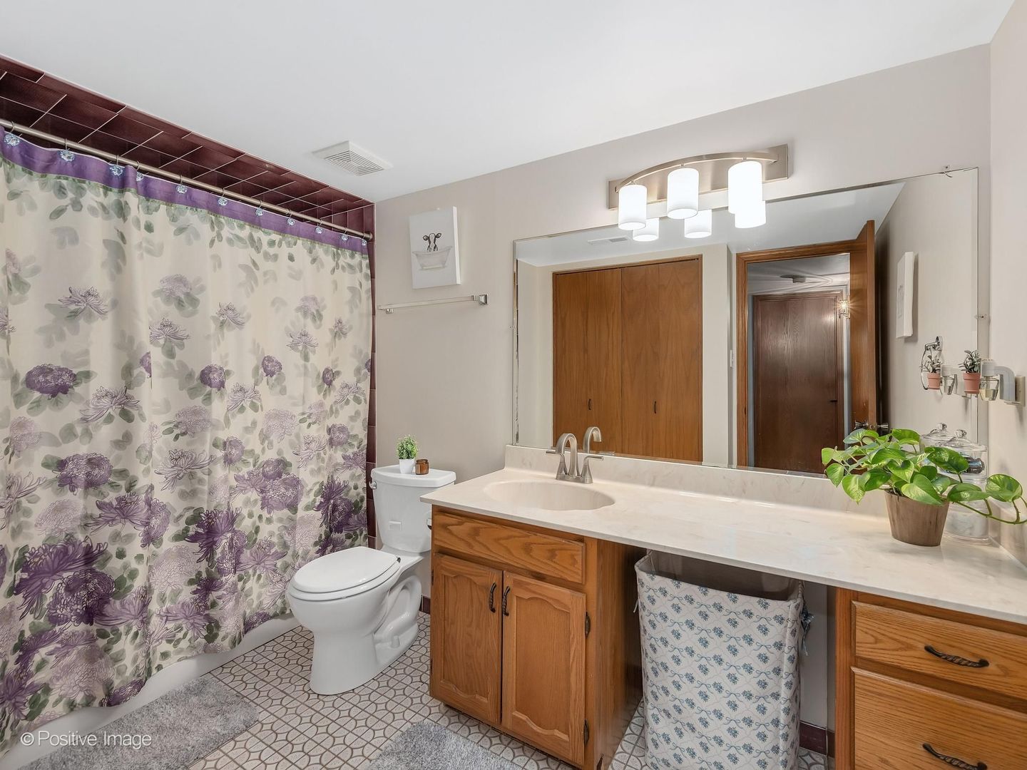 10985 S 84th Avenue #2B, Palos Hills, IL 60465