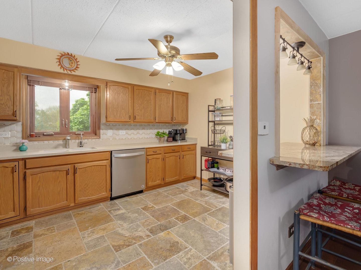 10985 S 84th Avenue #2B, Palos Hills, IL 60465