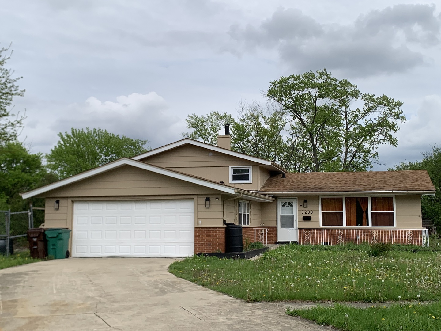 3203 Oak Court, Hazel Crest, IL 60429