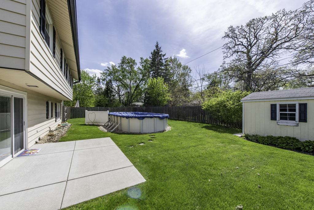 812 Geddes Court, Winthrop Harbor, IL 60096