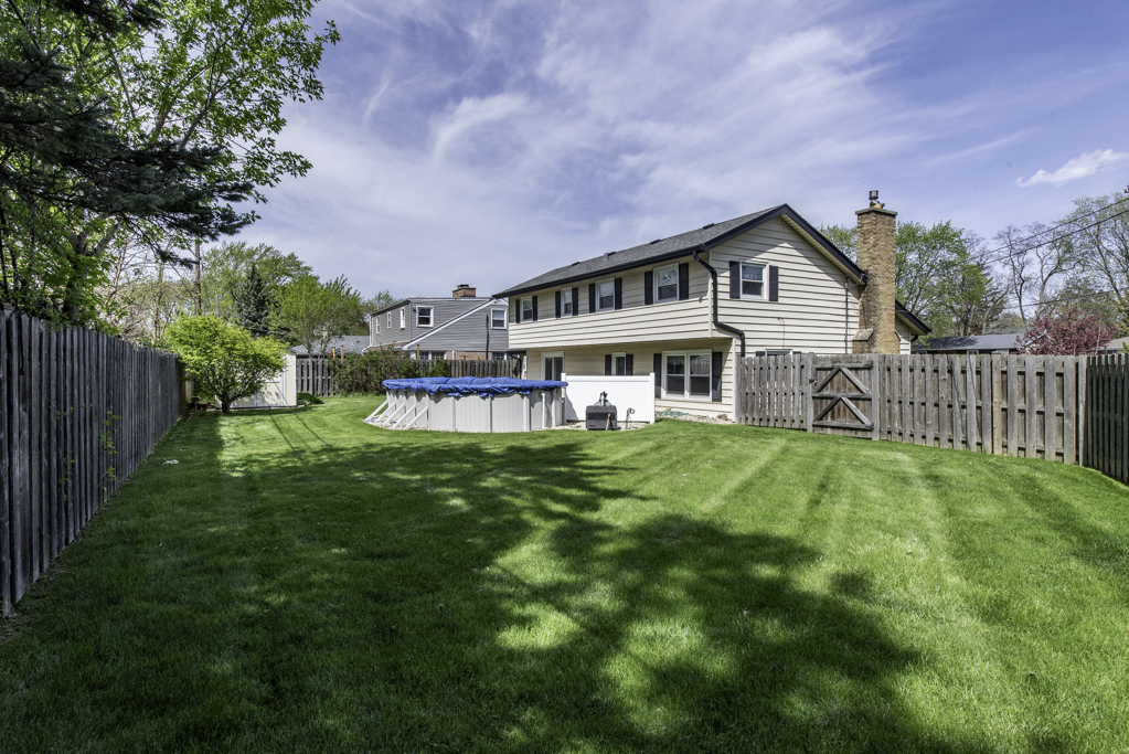 812 Geddes Court, Winthrop Harbor, IL 60096