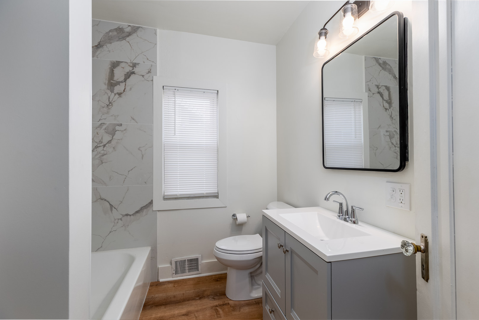 1770 Campbell Avenue, Lasalle, IL 61301