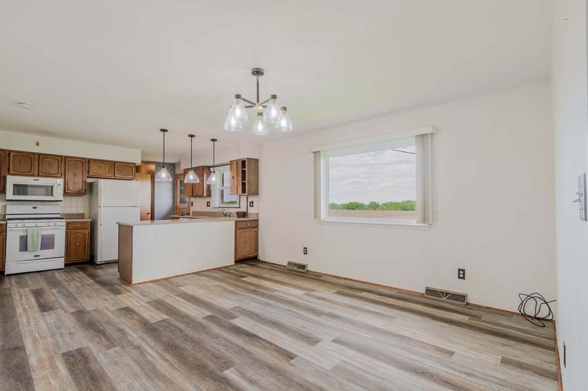 200 W Winslow Street, Danvers, IL 61732