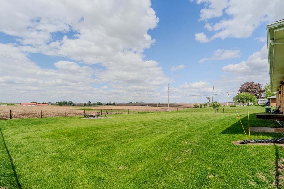 200 W Winslow Street, Danvers, IL 61732