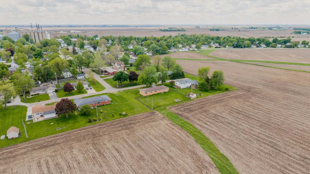 200 W Winslow Street, Danvers, IL 61732