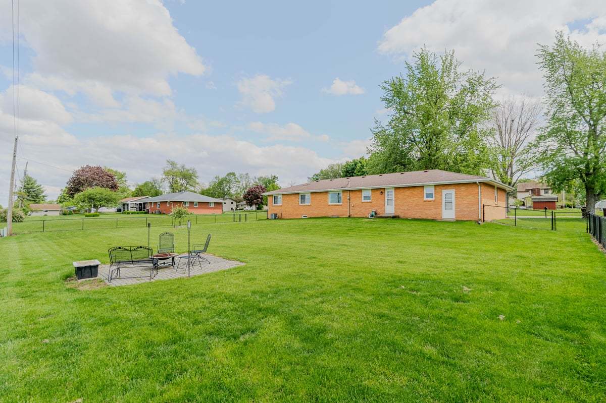 200 W Winslow Street, Danvers, IL 61732