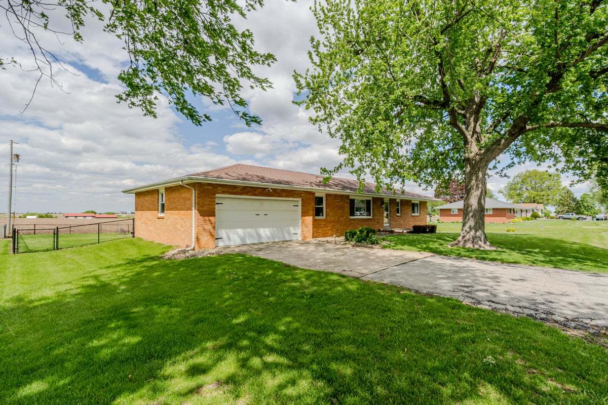200 W Winslow Street, Danvers, IL 61732