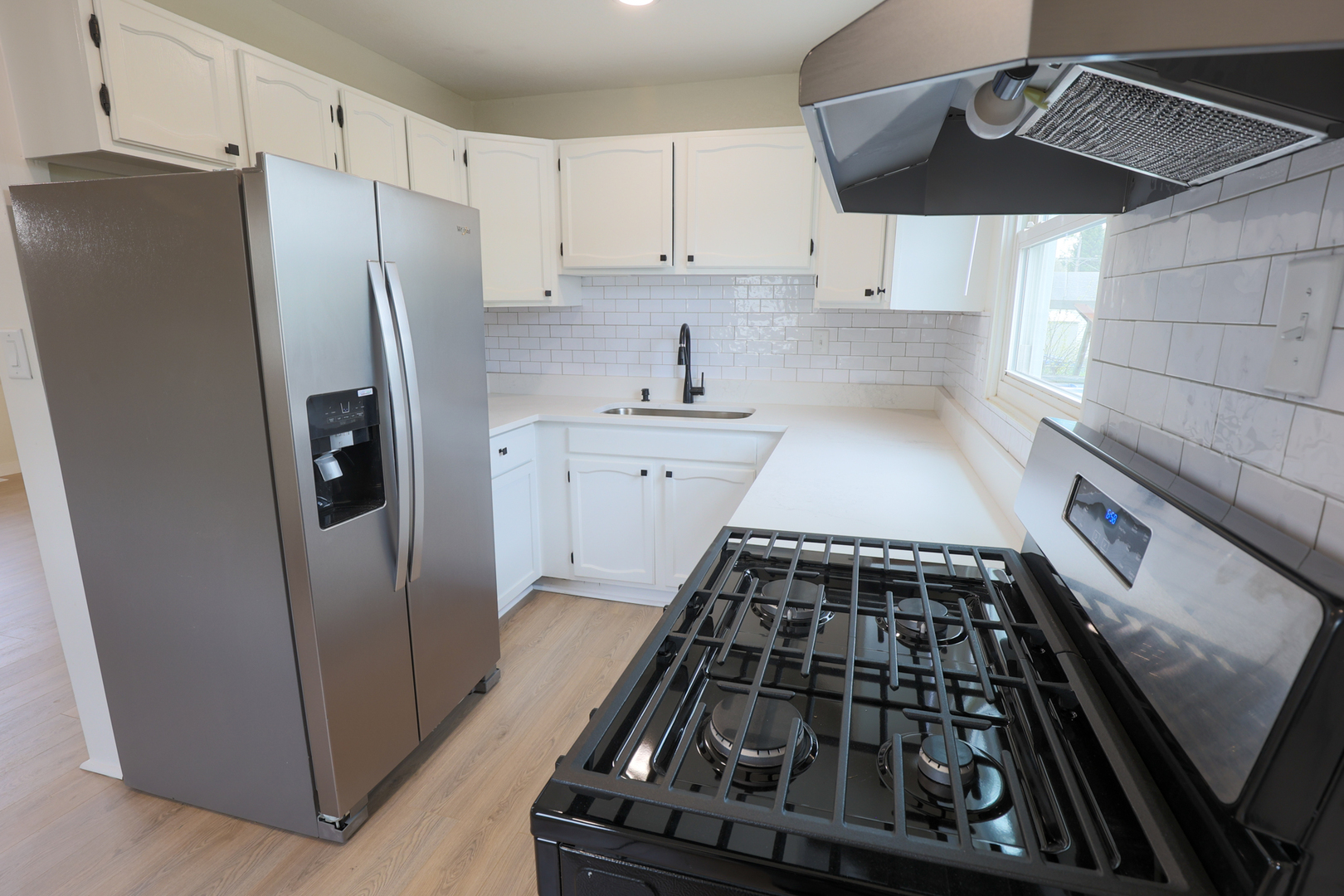 1733 Ballentine Street, Waukegan, IL 60087