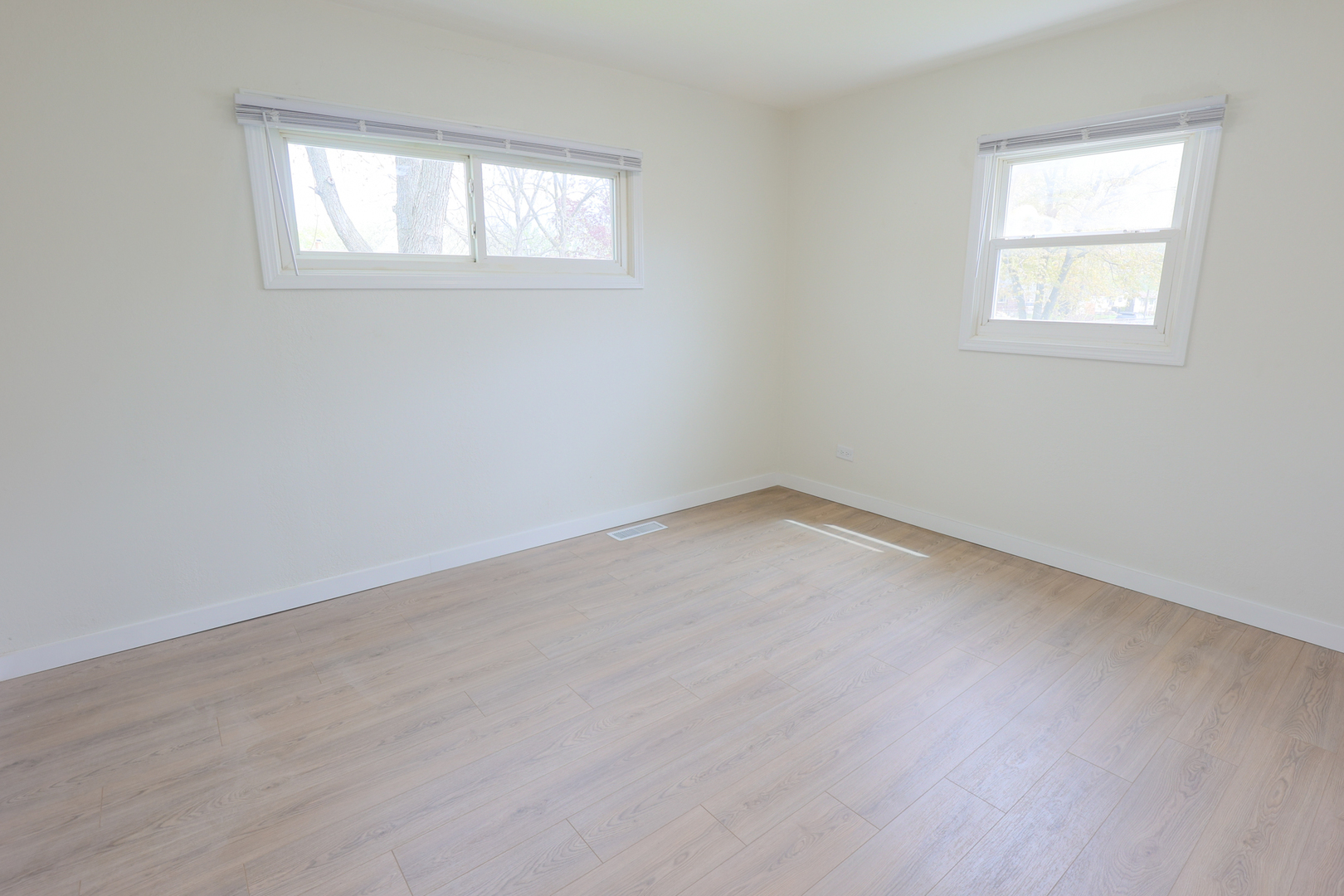 1733 Ballentine Street, Waukegan, IL 60087
