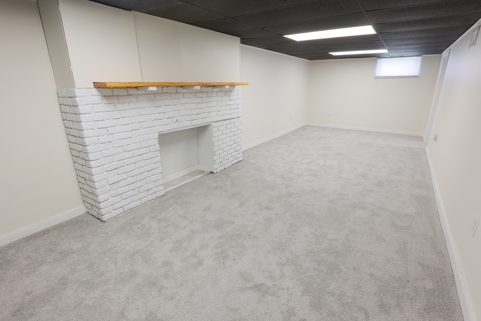 1733 Ballentine Street, Waukegan, IL 60087